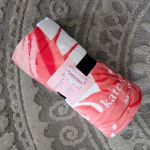 kate spade New York Oversized Beach Towel Flamingos Pink White Strut Your Stuff